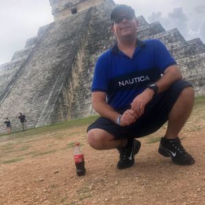 Meet your Posher, Hernan